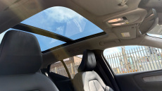 Volvo XC40 2.0 B4P Ultimate Dark 5dr Auto Petrol Estate